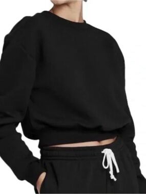 Wild Fable Black Cropped Crewneck Sweatshirt- M